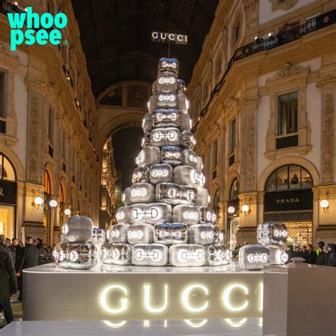 gucci milano via broletto|albero di natale Gucci milano.